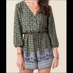 Francesca’s olive green romper! 🖤